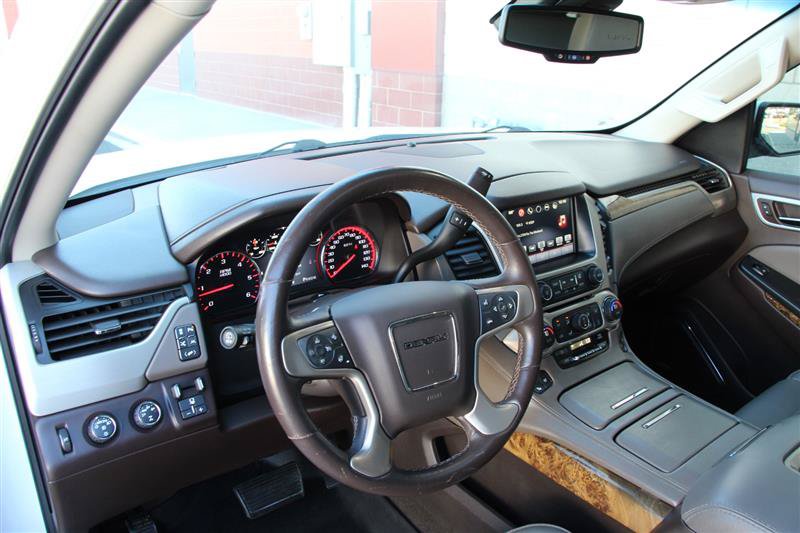 Used 2016 GMC Yukon Denali w/ Open Road Package AWD/4WD image 14