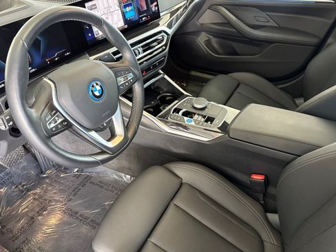 Used 2023 BMW i4 eDrive35 w/ Premium Package RWD image 4