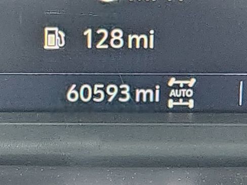 Used 2021 Chevrolet Silverado 1500 LT Trail Boss w/ Bed Protection Package image 28