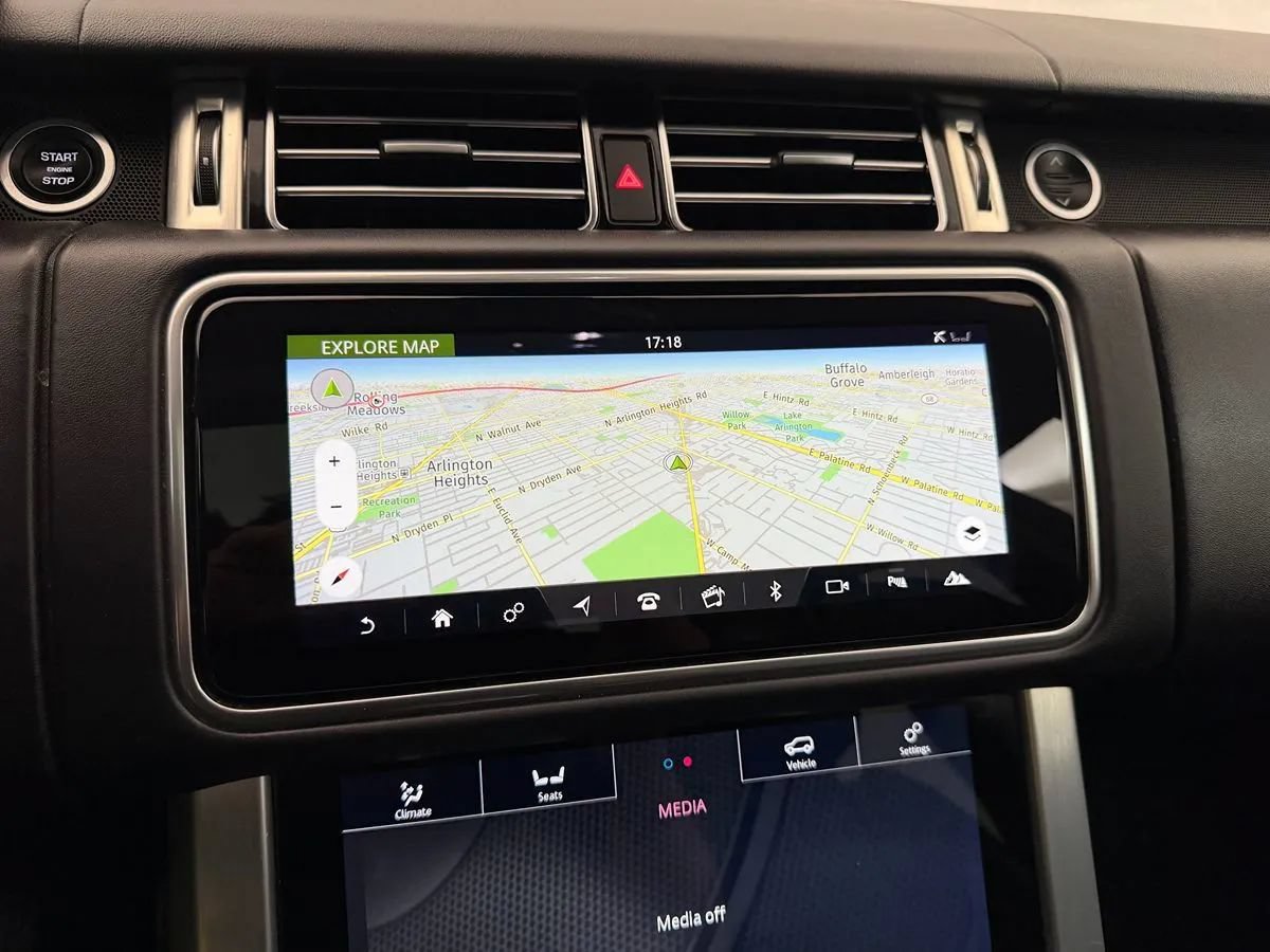 Used 2020 Land Rover Range Rover HSE AWD/4WD image 24