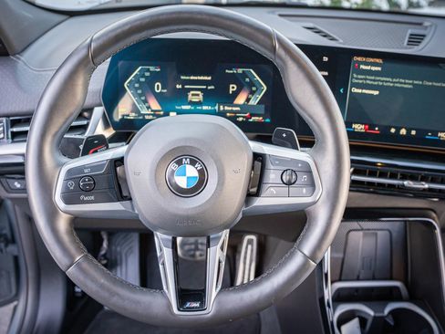 Used 2025 BMW X2 xDrive28i AWD/4WD image 16