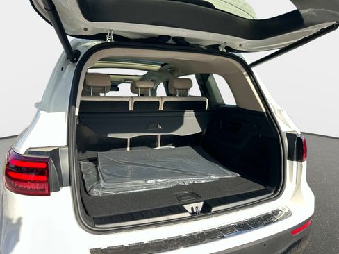 New 2026 Mercedes-Benz GLB 250 250 4MATIC SUV image 10