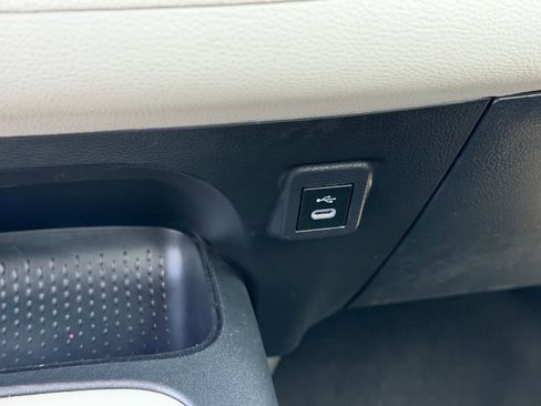 Used 2024 Toyota Corolla LE image 11