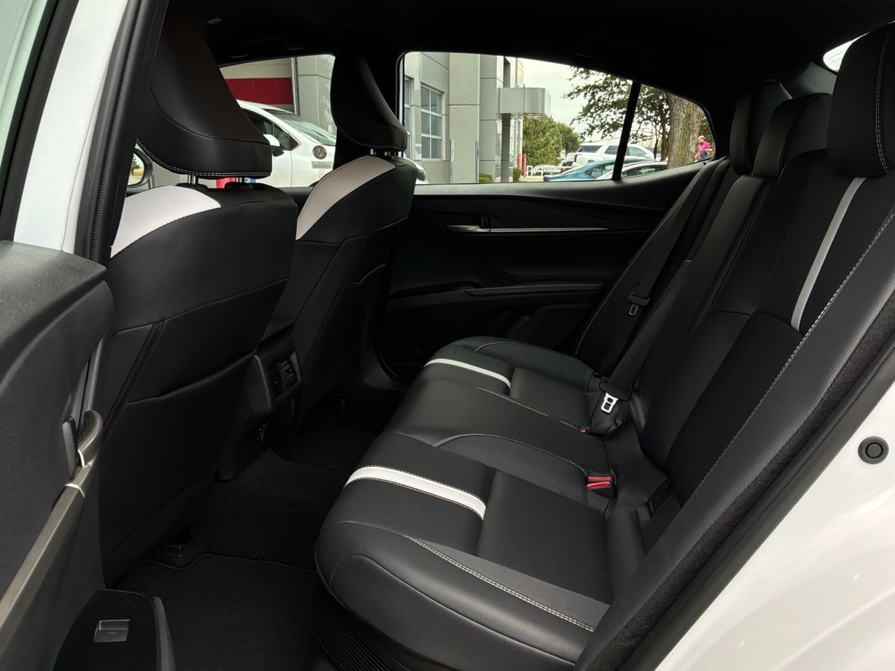 Used 2026 Toyota Camry SE FWD image 12