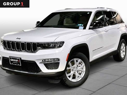Used 2024 Jeep Grand Cherokee Limited image 1
