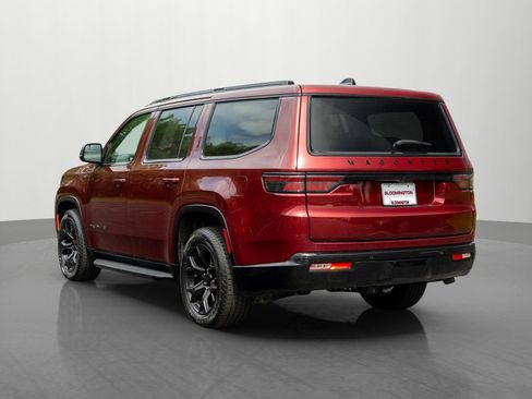 Used 2024 Jeep Wagoneer Series II AWD/4WD image 5