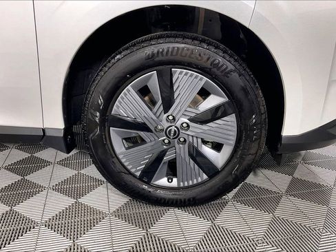 Certified 2025 Nissan Murano SL AWD/4WD image 11