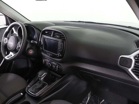 Used 2022 Kia Soul LX FWD image 24
