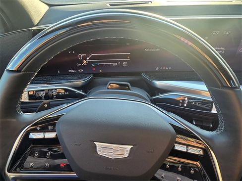 New 2025 Cadillac Escalade IQ Luxury 1 w/ Smart Trailering package image 24