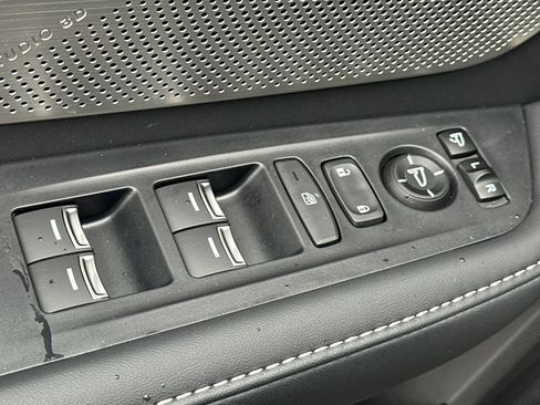 Certified 2025 Acura RDX SH-AWD w/ Advance Package image 13