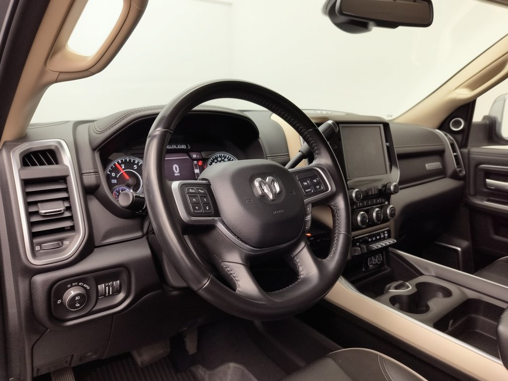 Used 2022 RAM 3500 Laramie AWD/4WD image 4
