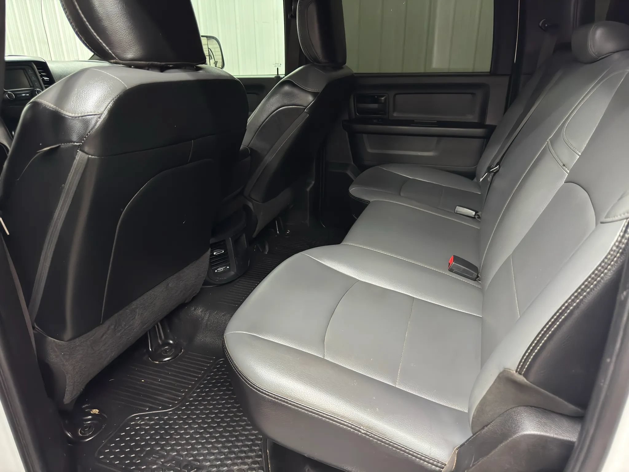 Used 2021 RAM 3500 Tradesman w/ Chrome Appearance Group AWD/4WD image 11