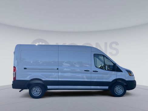 New 2026 Ford Transit 150 148 Medium Roof w/ Load Area Protection Package image 8