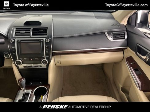 Used 2012 Toyota Camry XLE w/ Leather Pkg FWD image 15