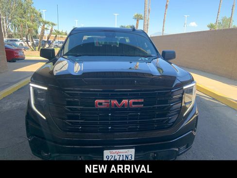 Certified 2022 GMC Sierra 1500 Elevation w/ X31 Off-Road Package AWD/4WD image 2