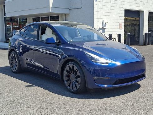 Used 2022 Tesla Model Y Performance AWD/4WD image 4