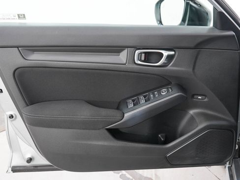 Used 2025 Honda Civic Sport image 18