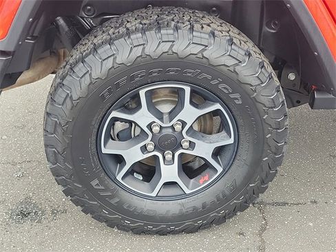 Certified 2022 Jeep Wrangler Unlimited Rubicon w/ LED Lighting Group image 6