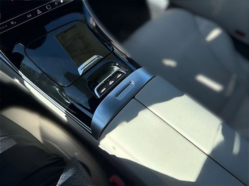 New 2026 Mercedes-Benz CLE 300 4MATIC Cabriolet image 21