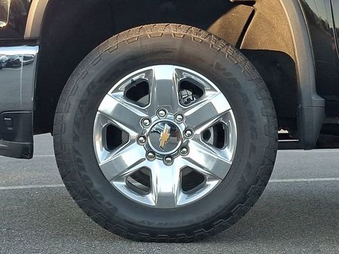 Used 2021 Chevrolet Silverado 2500 LTZ w/ LTZ Plus Package image 8