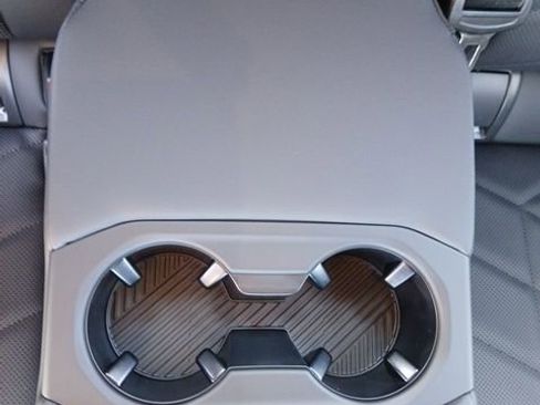 New 2026 BMW 530i RWD image 16
