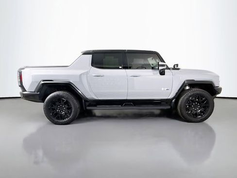 Used 2024 GMC Hummer EV 2X w/ LPO, Illumination Package image 11