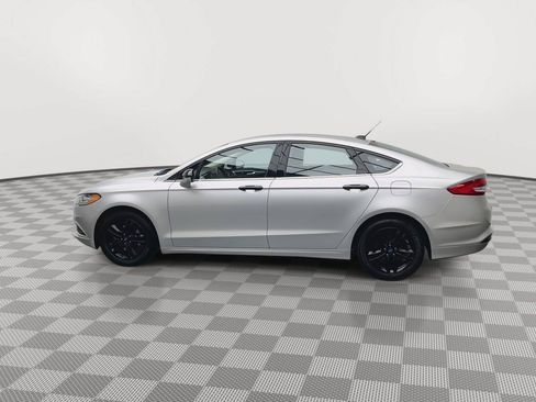 Used 2018 Ford Fusion SE FWD image 29