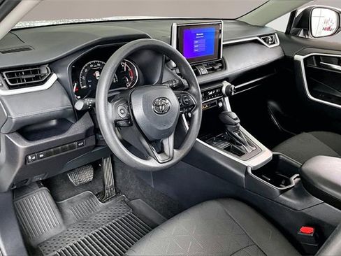 Used 2025 Toyota RAV4 XLE image 14