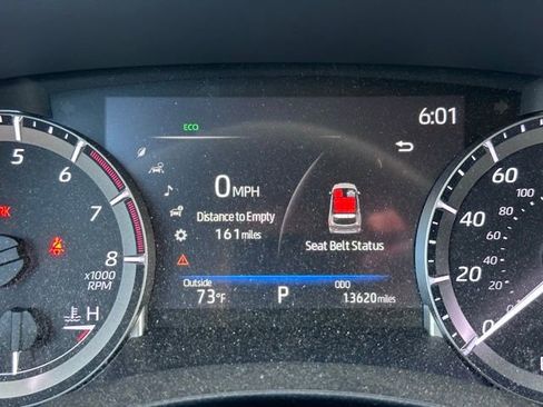 Used 2023 Toyota Highlander LE image 13