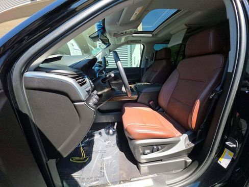 Used 2019 Chevrolet Tahoe Premier w/ Premier Plus Edition AWD/4WD image 4