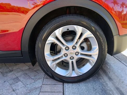 Used 2017 Chevrolet Bolt LT FWD image 47