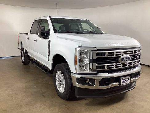 Used 2026 Ford F250 XLT AWD/4WD image 3