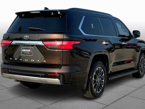 Used 2023 Toyota Sequoia Limited image 12
