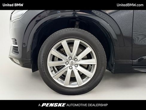 Used 2018 Volvo XC90 T6 Momentum w/ Convenience Package AWD/4WD image 2