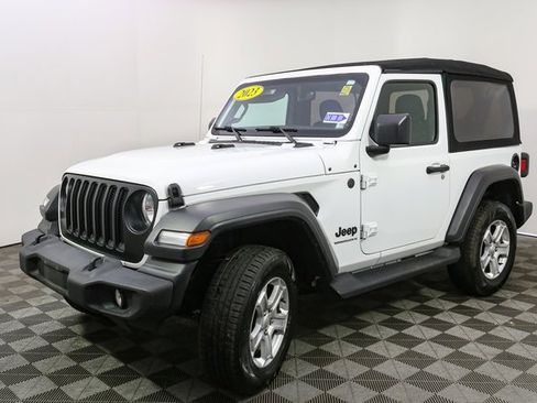 Used 2023 Jeep Wrangler Sport S image 5