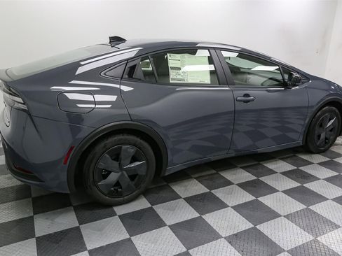 New 2026 Toyota Prius Plug-In Hybrid image 8