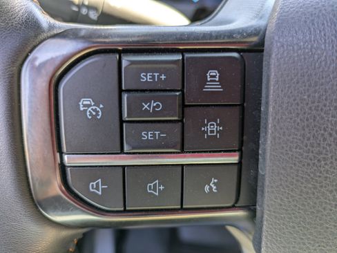 Used 2023 Ford F250 Platinum AWD/4WD image 19