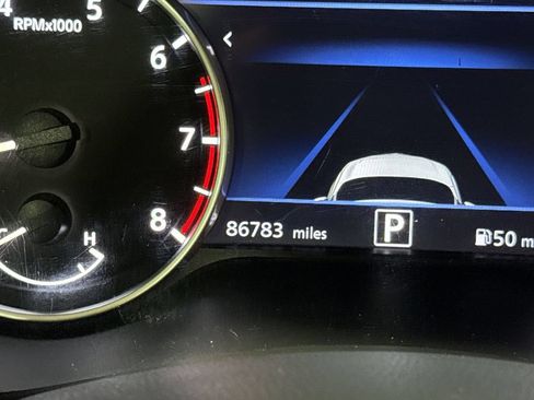 Used 2020 Nissan Sentra SV w/ Trunk Package FWD image 13
