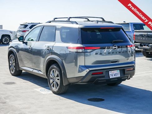 Used 2022 Nissan Pathfinder SV w/ SV Black Package FWD image 8