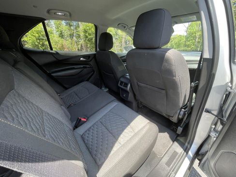 Used 2019 Chevrolet Equinox LT w/ Driver Convenience Package FWD image 43