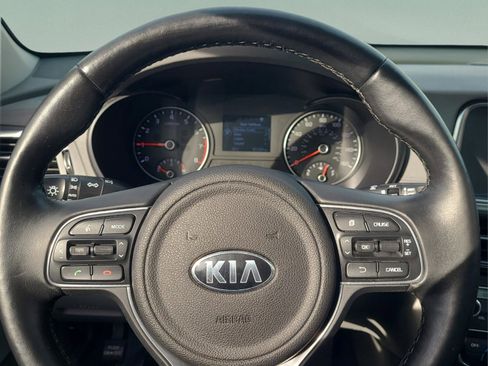 Used 2016 Kia Optima EX w/ Premium Package image 22