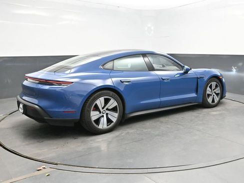 Used 2022 Porsche Taycan 4S image 7