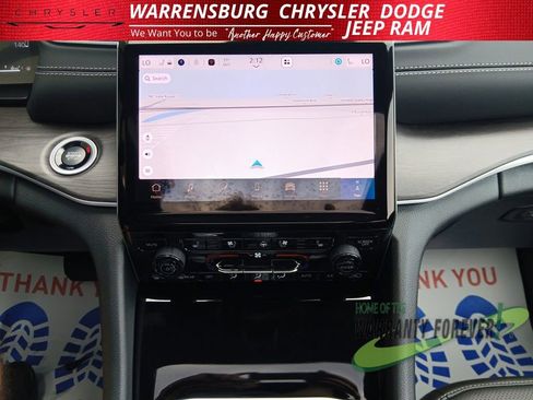 New 2025 Jeep Grand Cherokee L Limited w/ Luxury Tech Group II image 23