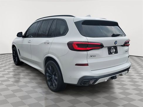 Used 2021 BMW X5 xDrive40i w/ M Sport Package image 4