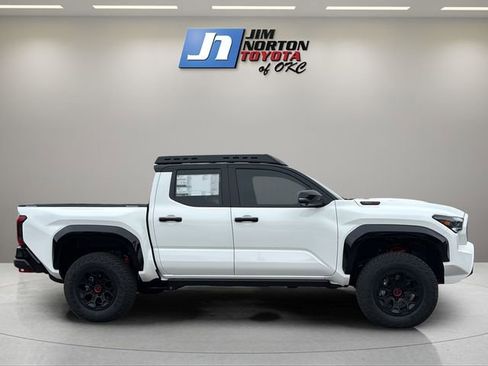 New 2026 Toyota Tacoma TRD Pro AWD/4WD image 4