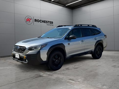 Used 2022 Subaru Outback Wilderness AWD/4WD image 7
