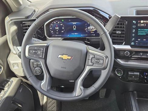 New 2026 Chevrolet Silverado 2500 LTZ w/ LTZ Premium Package AWD/4WD image 12