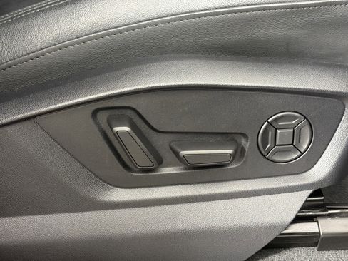 Used 2022 Audi Q7 Premium Plus w/ Premium Plus Package AWD/4WD image 30