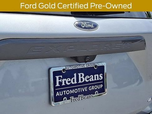 Certified 2022 Ford Explorer XLT w/ Equipment Group 202A AWD/4WD image 40