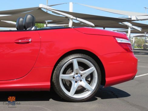 Used 2013 Mercedes-Benz SL 550 image 21